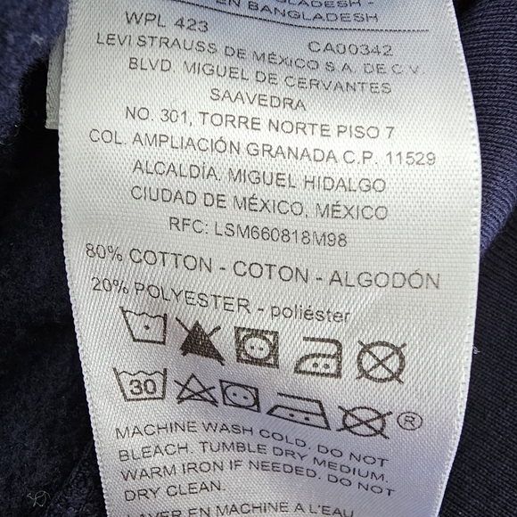 Levi's Sweater Excellent Condition - Picture 4 of 5
